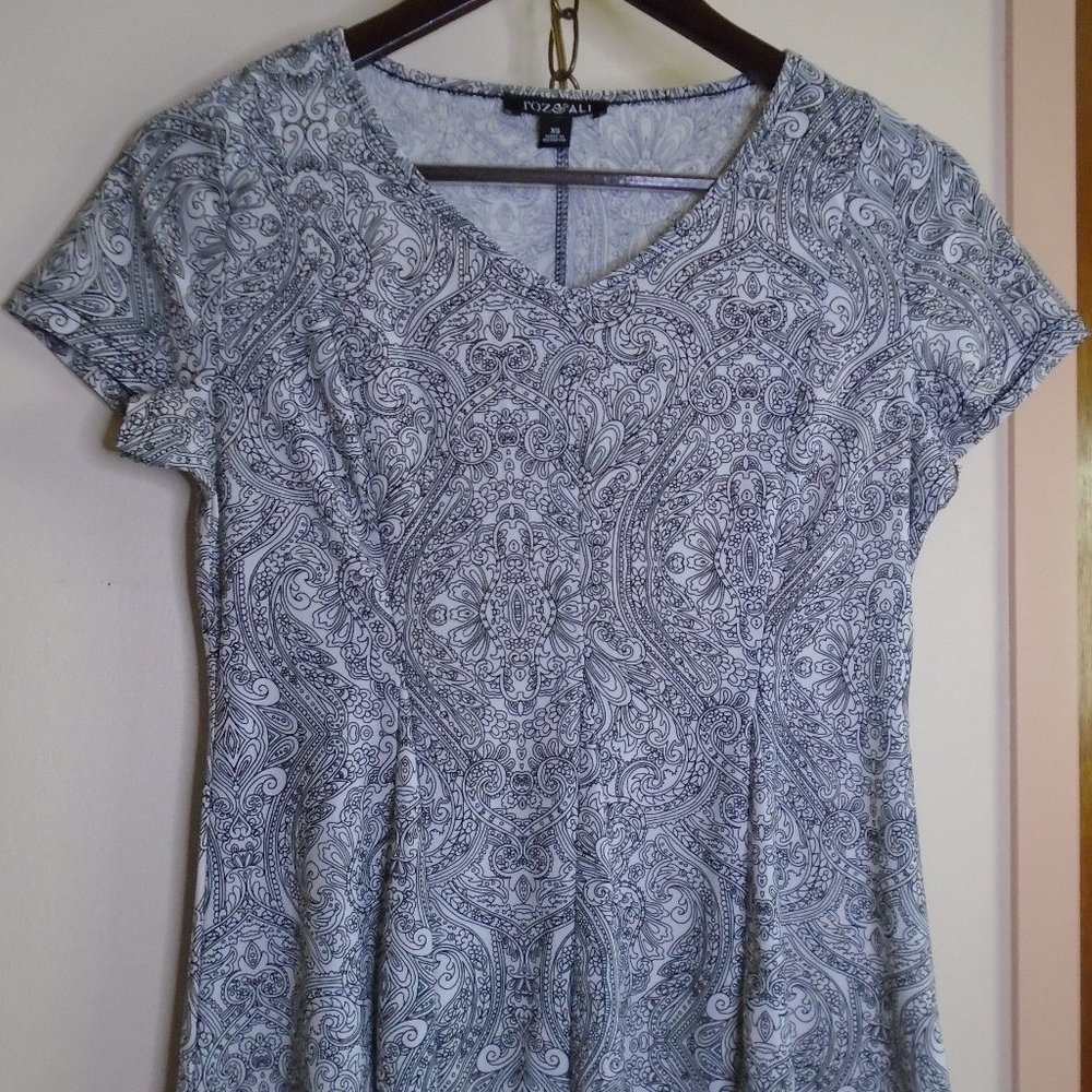 Roz & Ali Short Sleeve Top